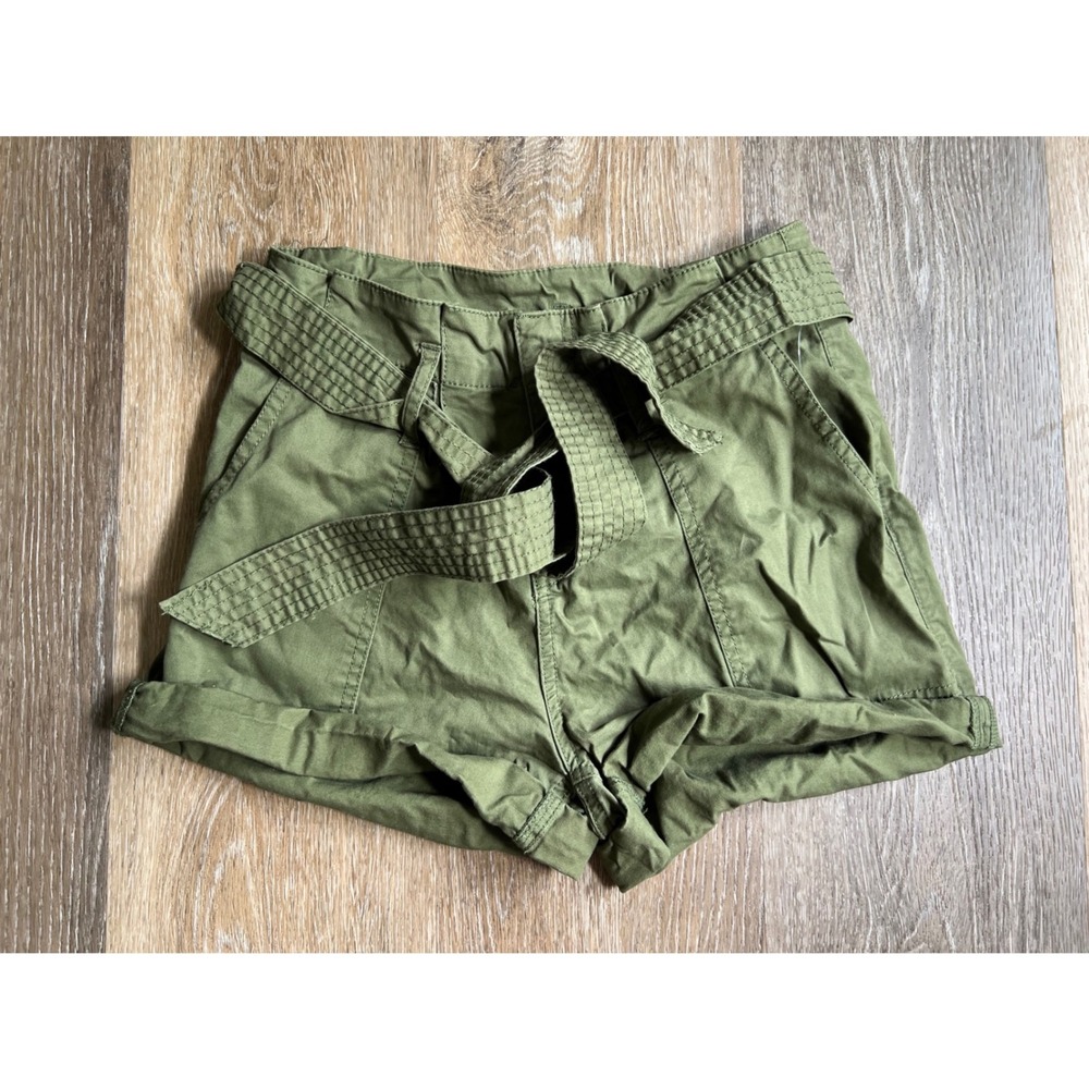 Vanilla Star Paperbag Shorts Womens Size 1 Olive Green Excellent Utility Belted
